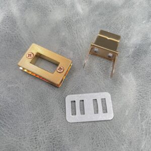 26.6mm x 17mm Gilt Turn Lock
