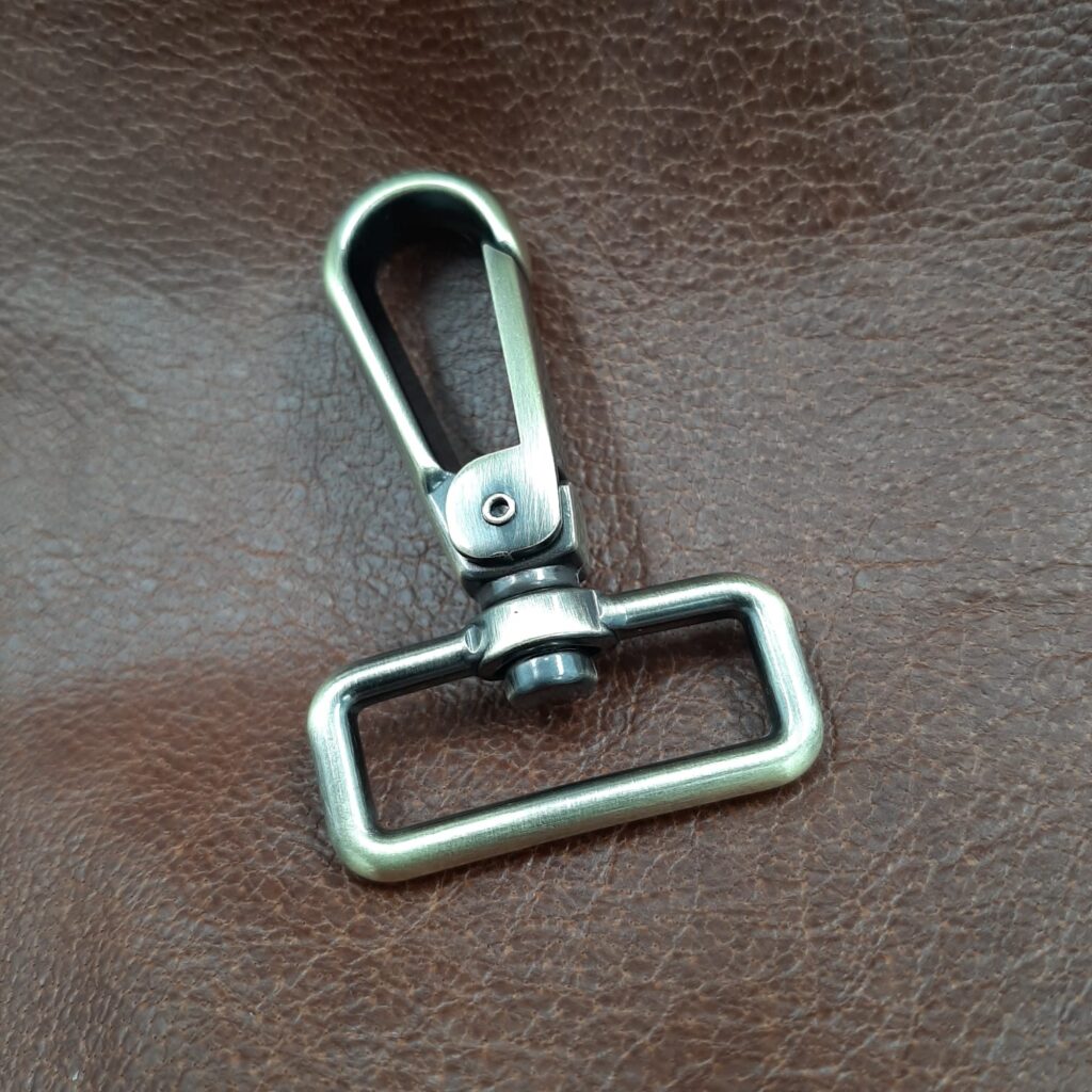 30mm Antique Brass Dog Clip