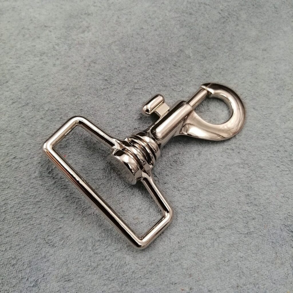 40mm Nickel Dog Clip