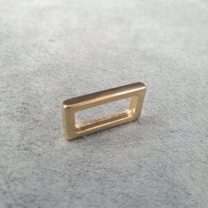 Stunning Gilt square rings with beautiful lines and detail to suit petite boutique bags.