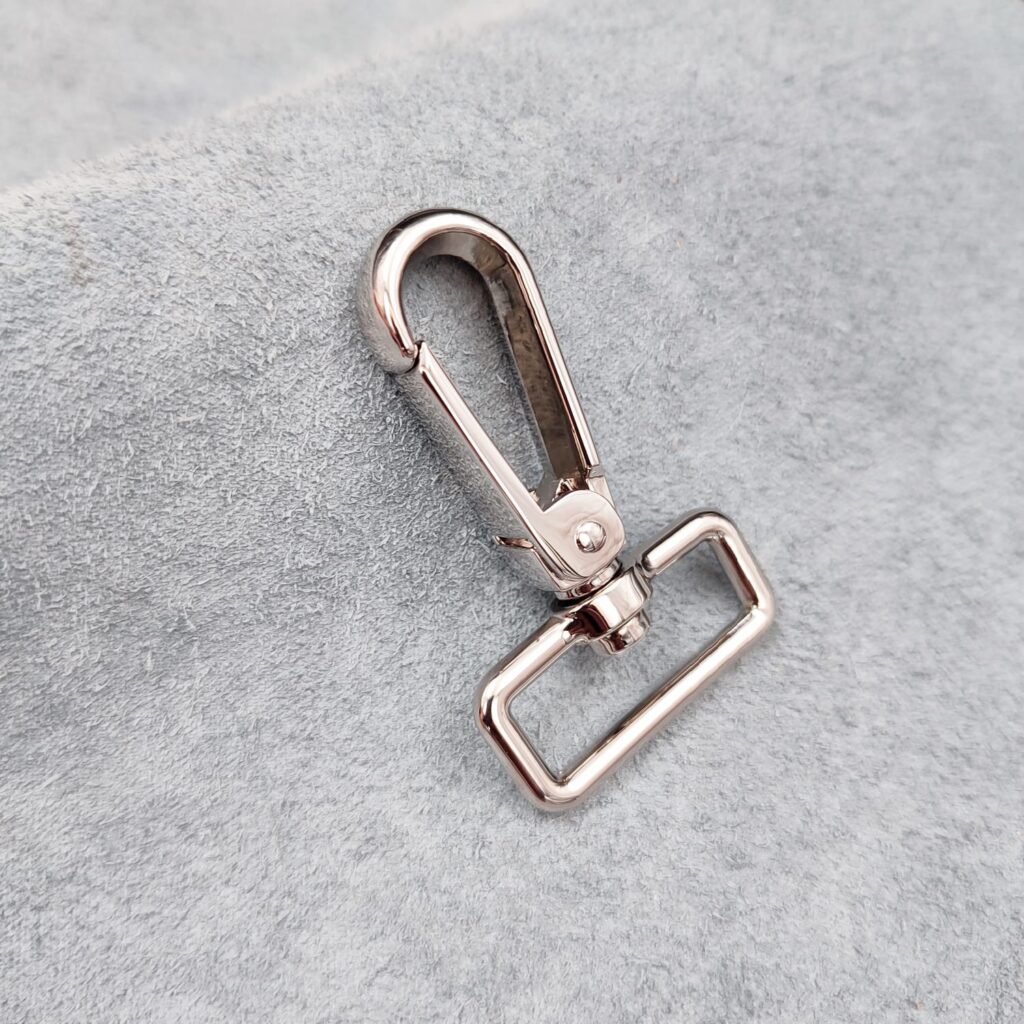 30mm Nickel Dog Clip