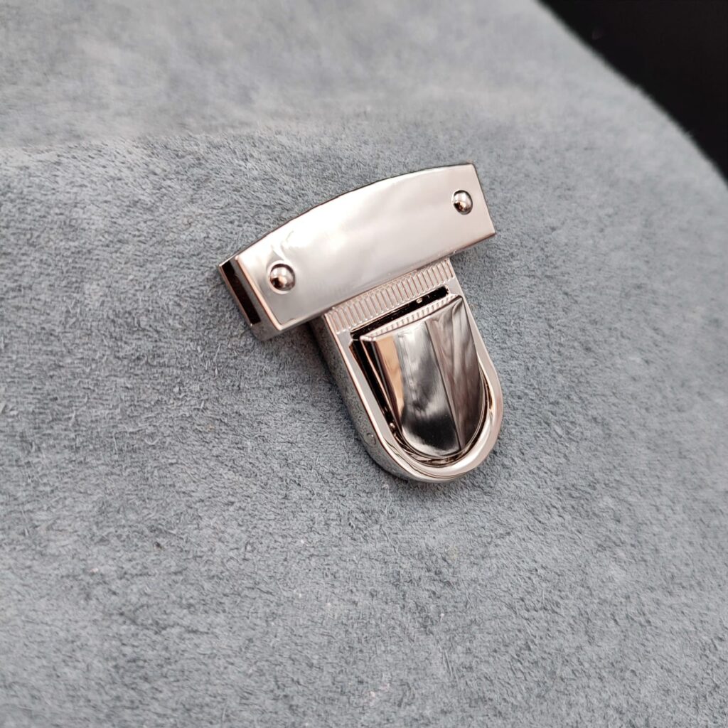 Nickel Tuck Lock