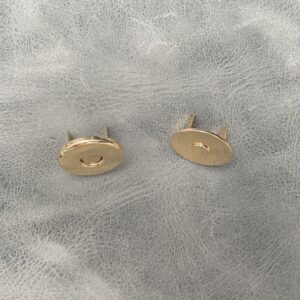 18mm Gilt Magnetic Lock