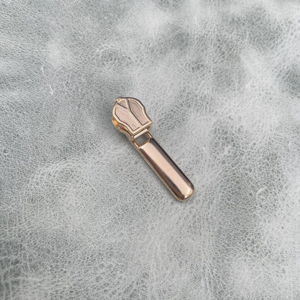 Type 5 Gilt Slider