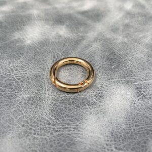 16mm Gilt O-Ring with Spring Clip