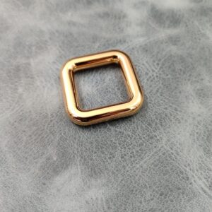 Stunning 20mm Square Gilt Handle Holder.