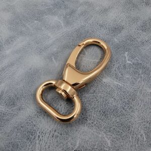 20mm Gilt Dog Clip, with 360 degree, oval swivel base. Suitable for a sling or dog leash.