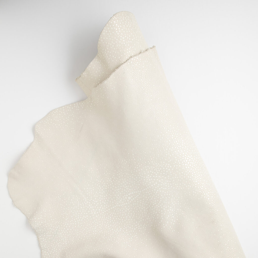 Pearl Stingray Fashion Leather - Image 2