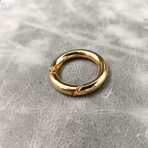 26mm Gilt O-Ring with Spring Clip - (Pack of 4)