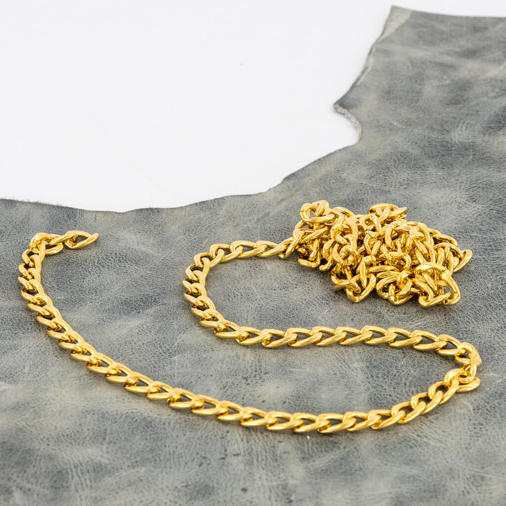 4.8mm x 3.5mm Gilt Chain - (Pack of 1m) - Image 2